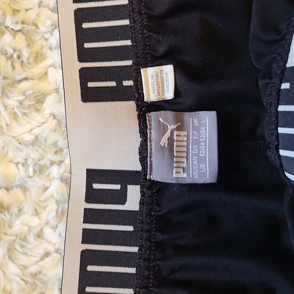 Puma Training Shorts - Picture 2 of 2